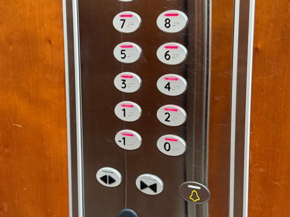 Przyciski z Braillem