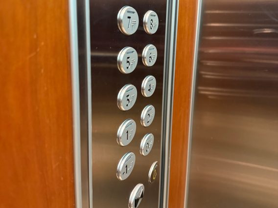 Przyciski z Braillem